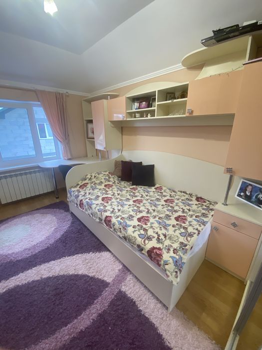 Меблі  для дівчини