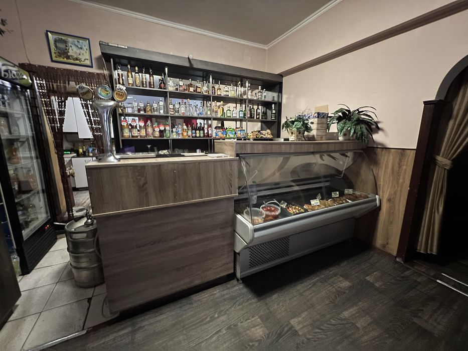 ТЕРМІНОВО Барний стелаж (стійка)