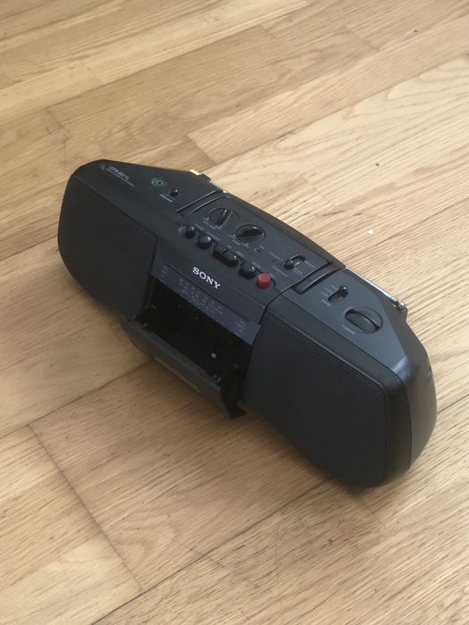 Radio com leitor de cassete SONY