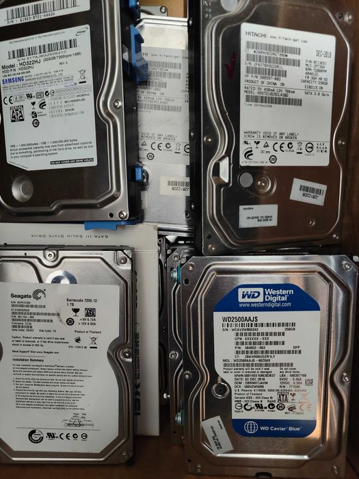 Жорсткий диск,  SATA HDD