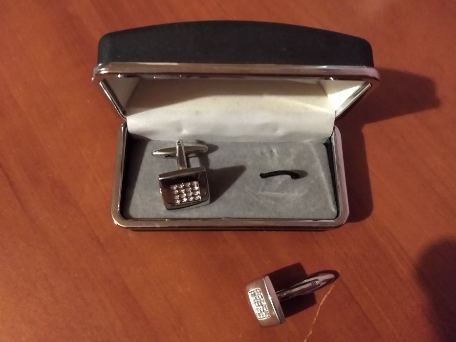 spinki do mankietów