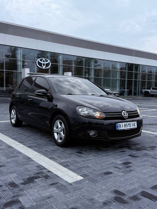Volkswagen Golf 6 чорний