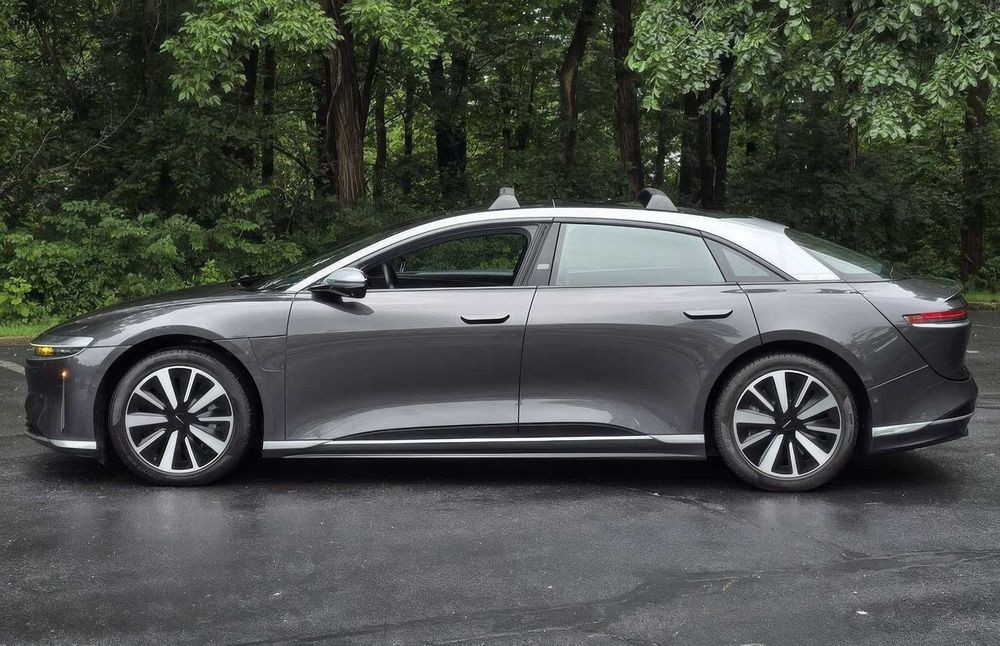 Lucid Air Grand Touring      2022