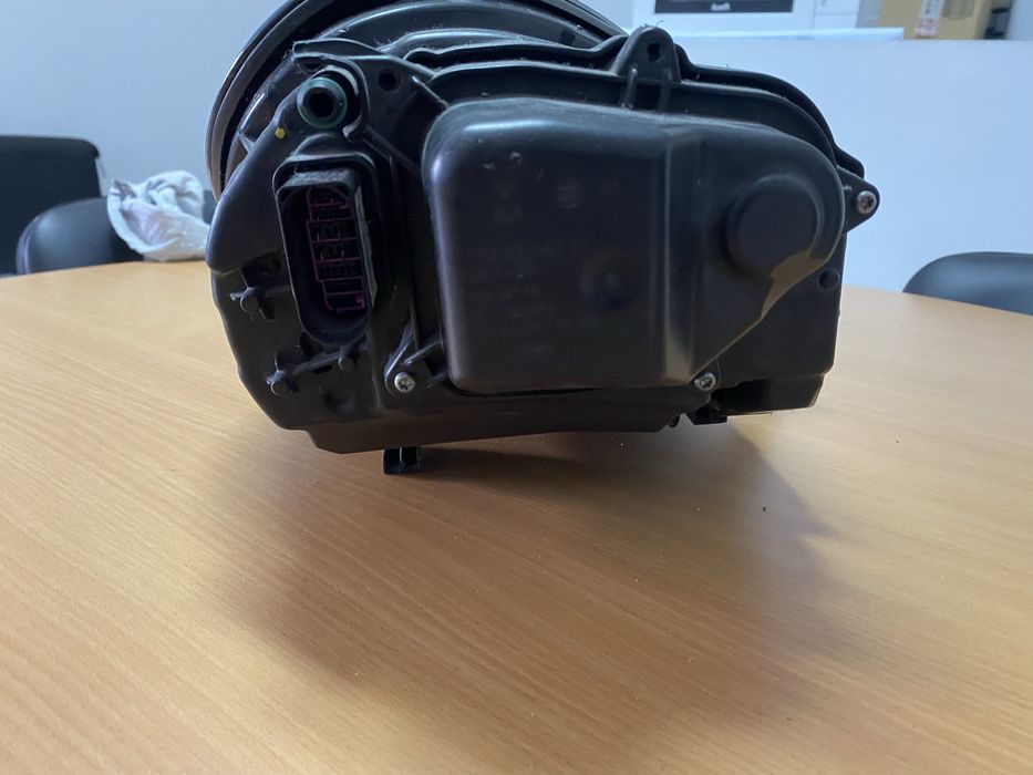 Optica frontal esquerda porsche panamera