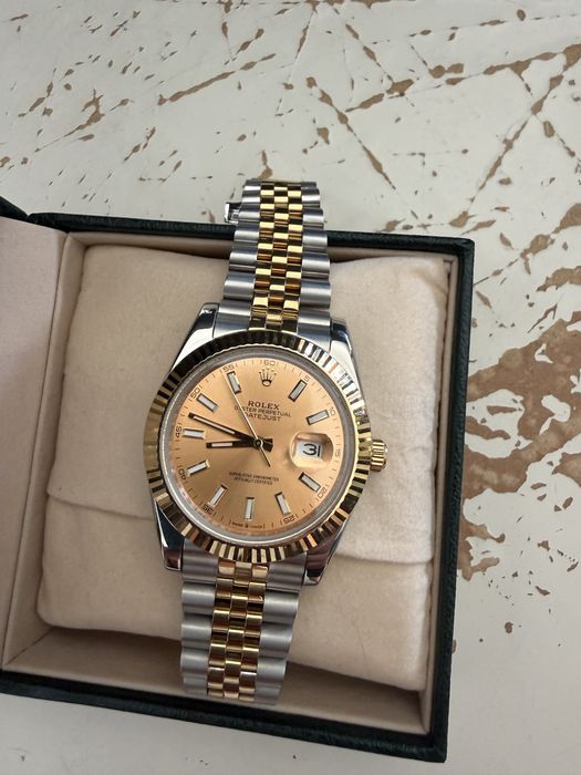 Rolex Date Just dourado e prateado