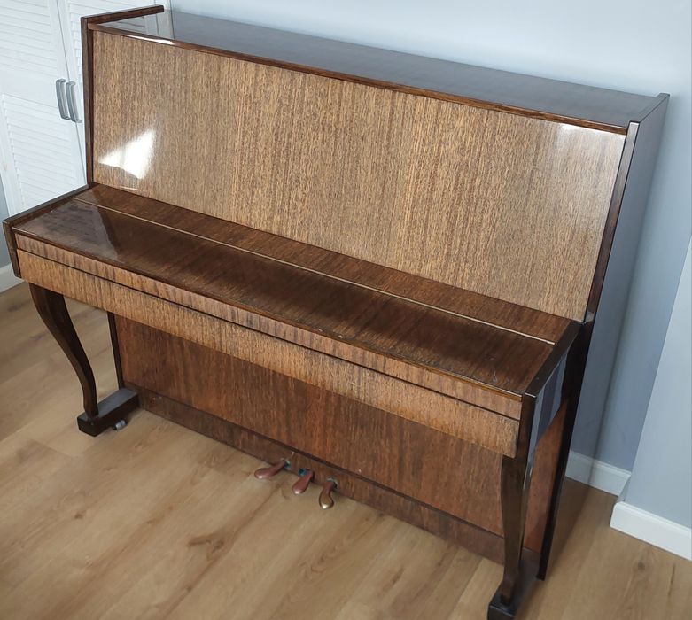Sprzedam pianino Rubinstein