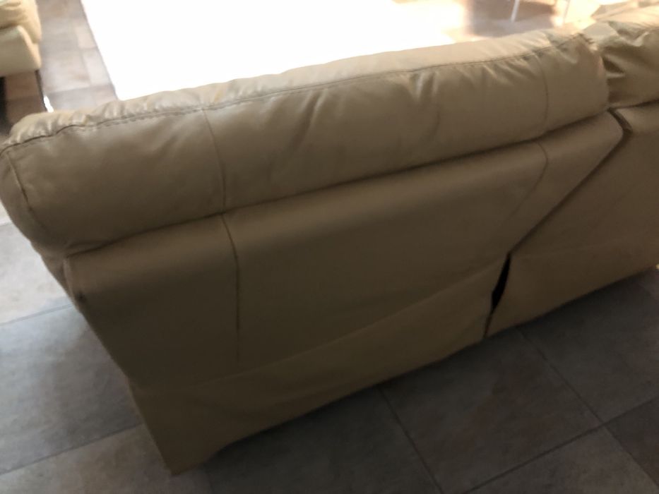 2 Sofas reclinavel/pousa pés como novo beije