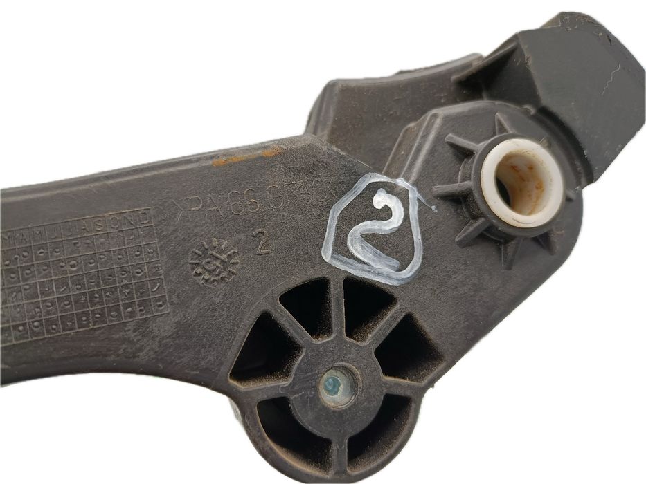 Pedal da embraiagem PEUGEOT 208