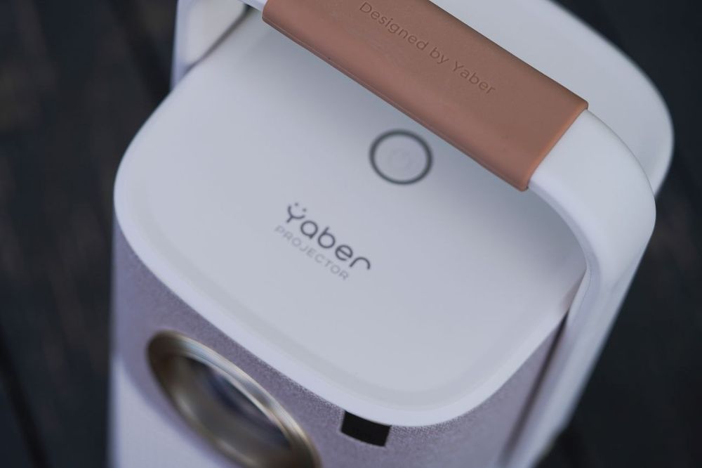 Портативный проектор Yaber T2 с аккумулятором поддержко