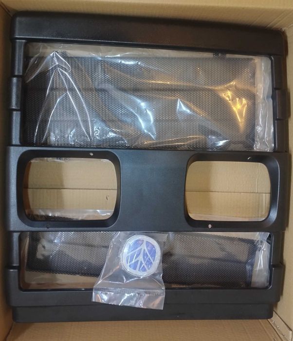 Grelha frontal para trator FIAT serie 66, 85, 93