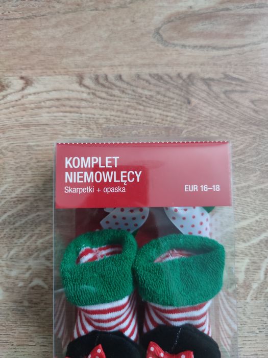 Komplet niemowlęcy skarpetki opaska