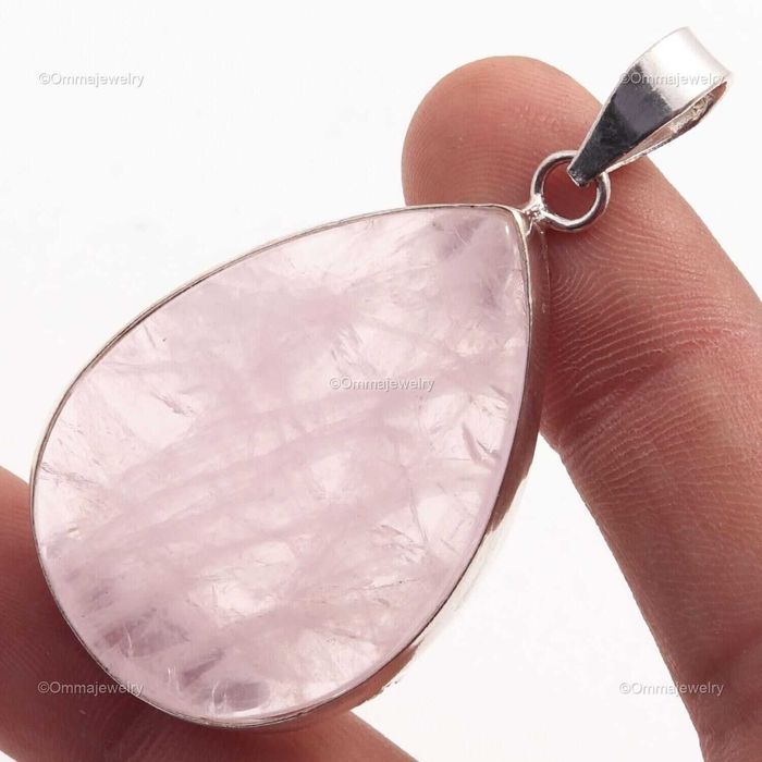 Розовый кварц, подвеска, ювелирное изделие ручной работы.