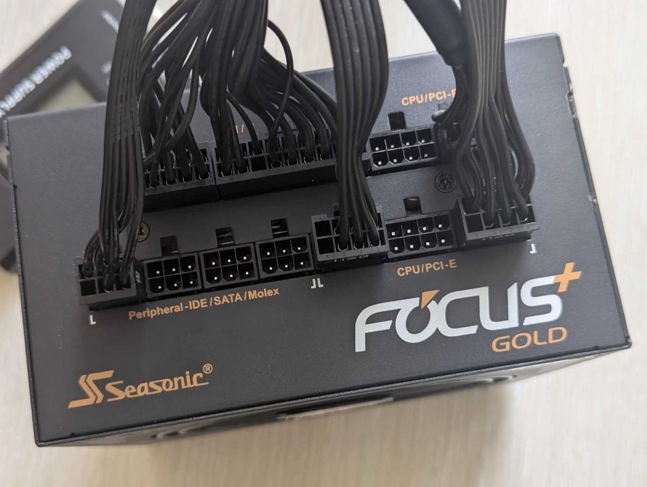 PSU SeaSonic Gold Focus Plus 1000W, Zalman 1250W Platinum