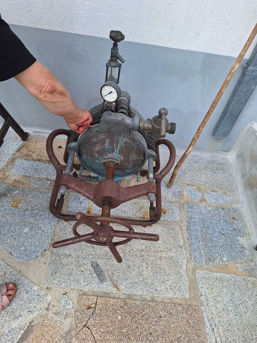 Peças antigas com mais de duzentos anos