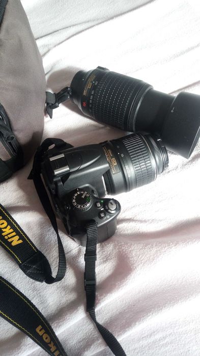 Máquina Nikon D5000