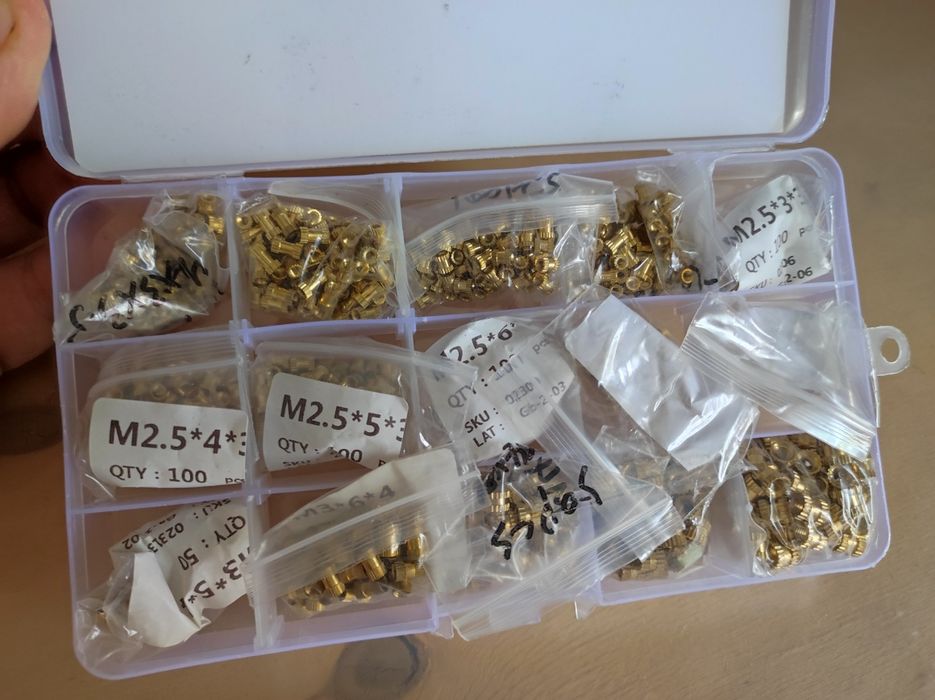 Набор гайка закладная с накаткой и внутренней резьбой, 1150шт, латун