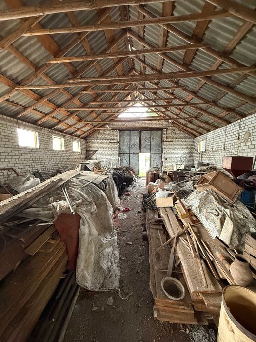 Продаж домоволодіння з двома будинками для великої родини в с. Вергуни