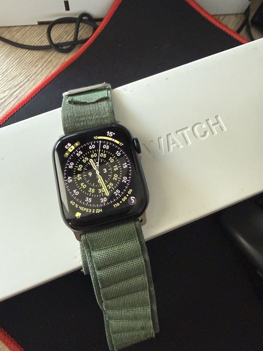 Продам  apple watch 8 45 mm