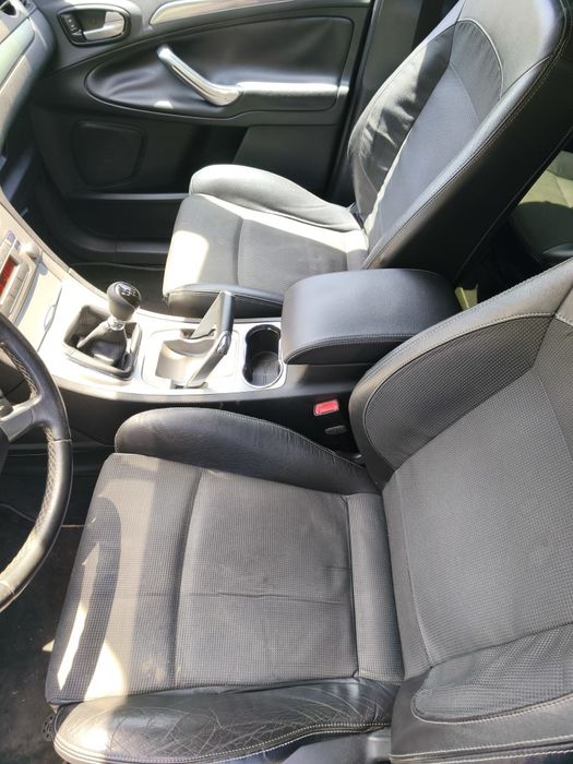 Ford S-Max 2.0 TDCi Titanium – 7 Lugares – Excelente Estado