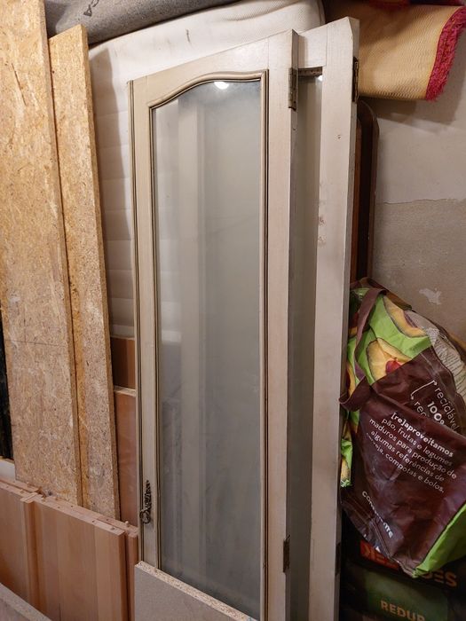 3 portas madeira e vidro