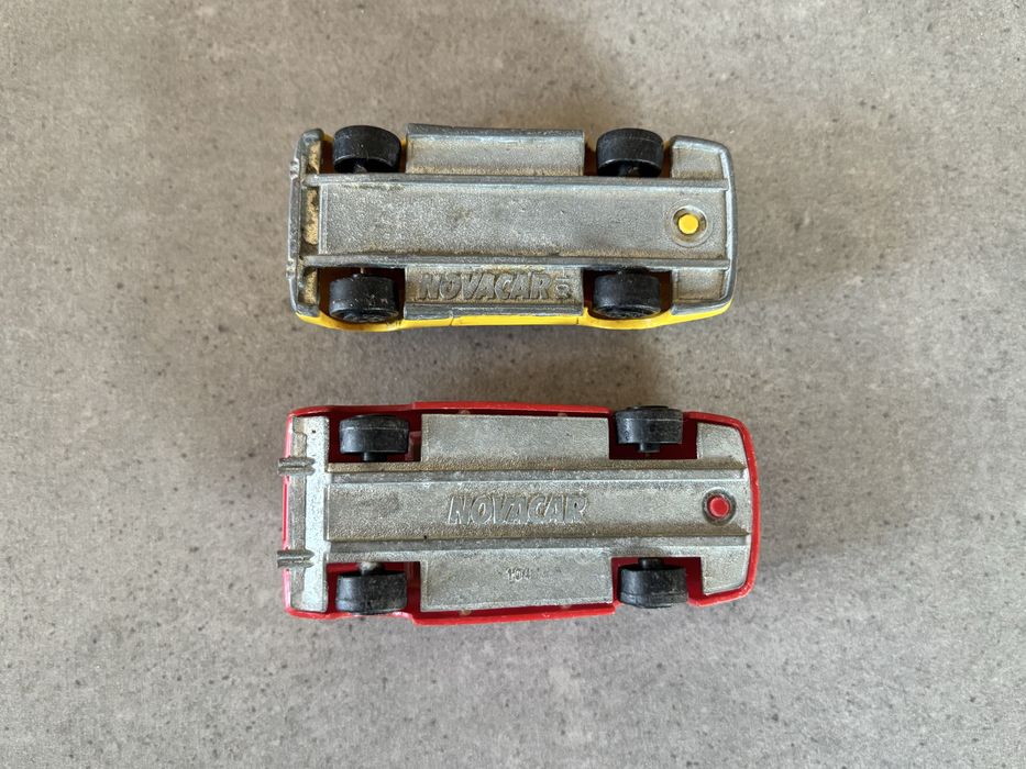 Resoraki Majorette Novacar 2X Ferrari 348 tb Testarossa