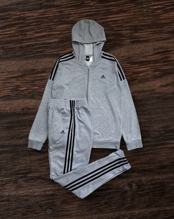 Спортивний костюм ADIDAS на підлітка 13/14 років