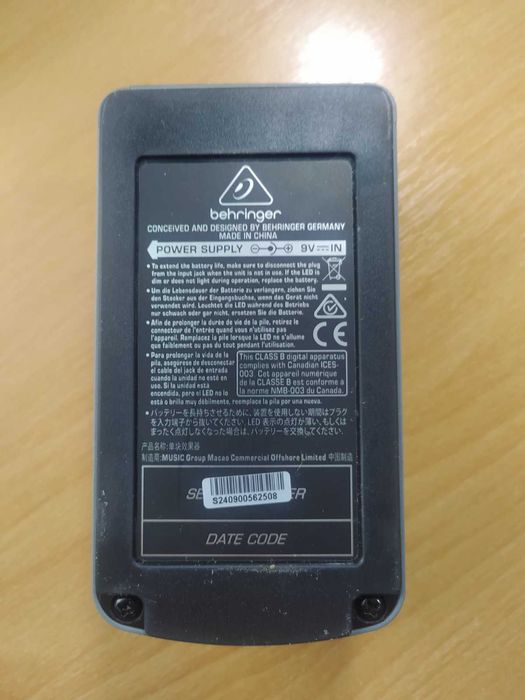 Продам педаль Behringer VD400