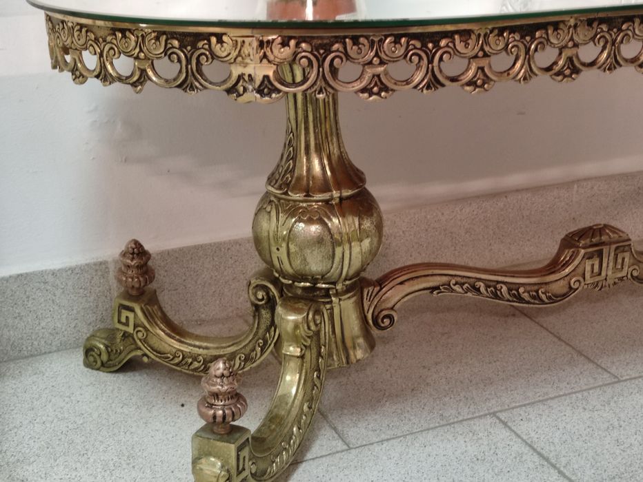 Mesa de centro em bronze