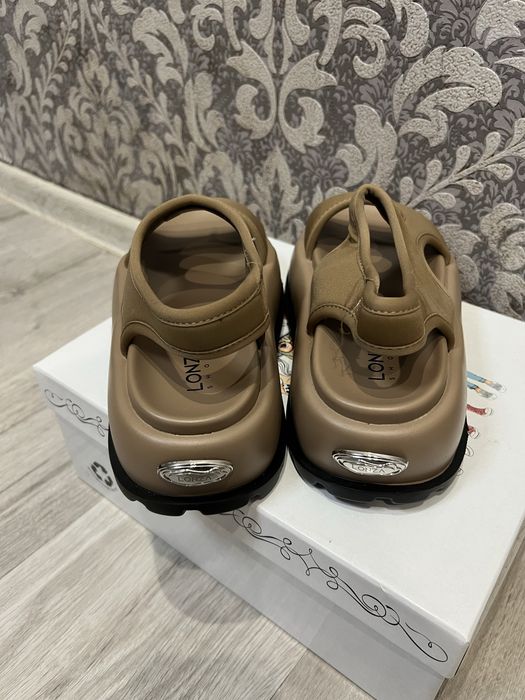 Жіночі босоніжки з екошкіри