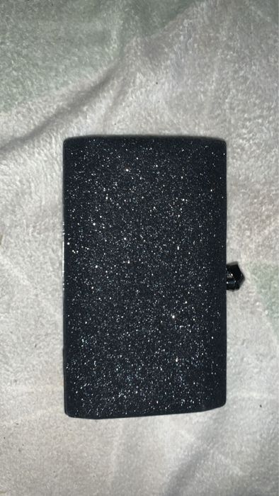 Czarna brokatowa torebka