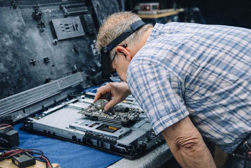 Львів — ремонт телевізорів з виїздом