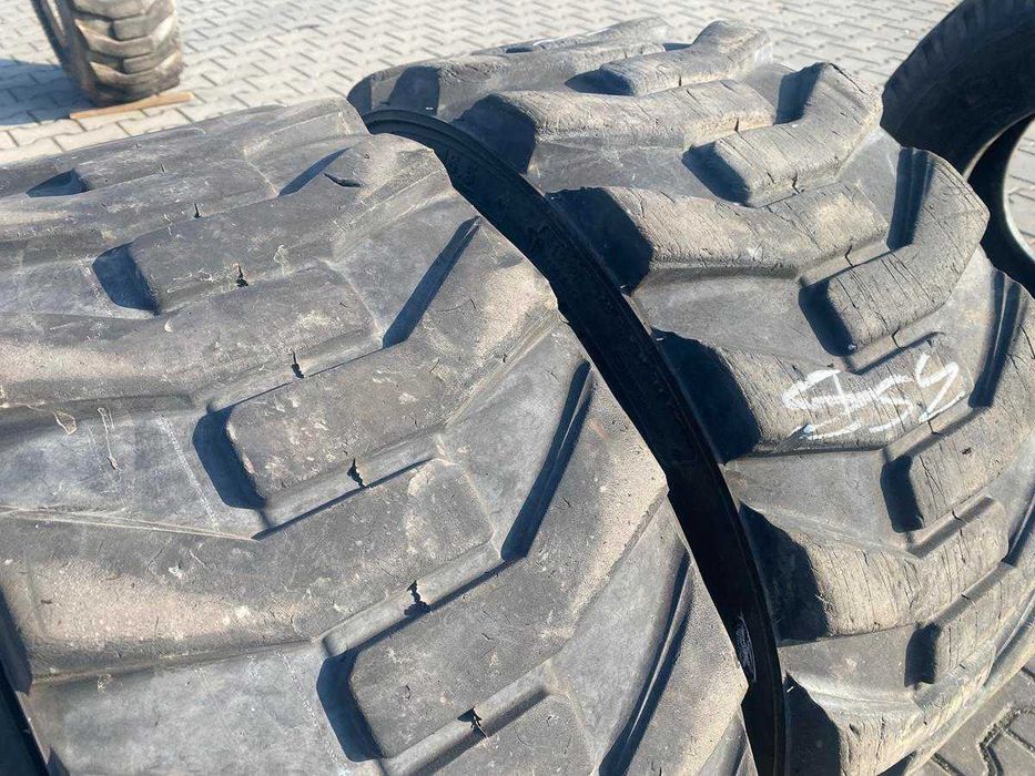 Opona 12-16.5 ( 305/70-16.5 ) BKT SKID POWER S/K Bobcat 70% bieżnika