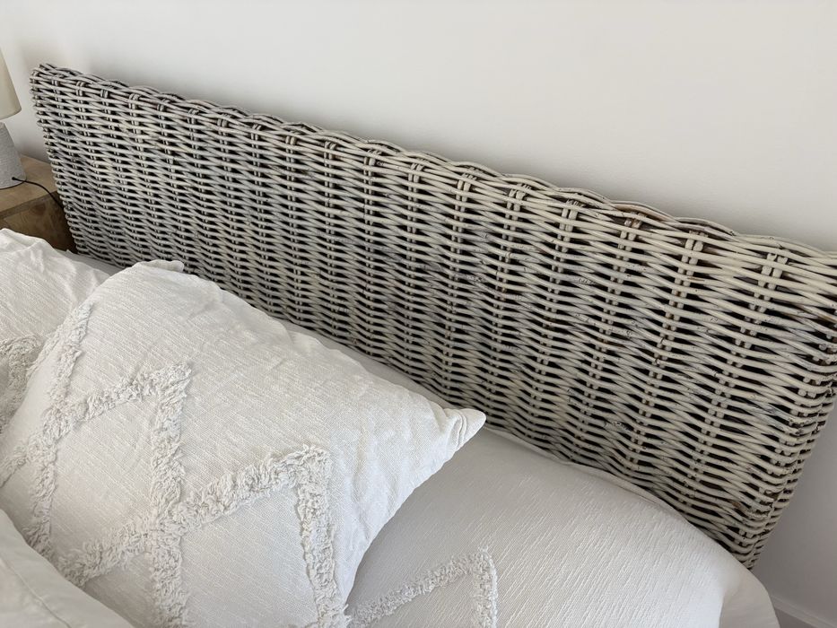 Cama de casal em verga branco pintado decape