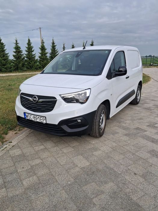 Opel Combo Opel Combo 2023 r 1.5 TDI 150 KM