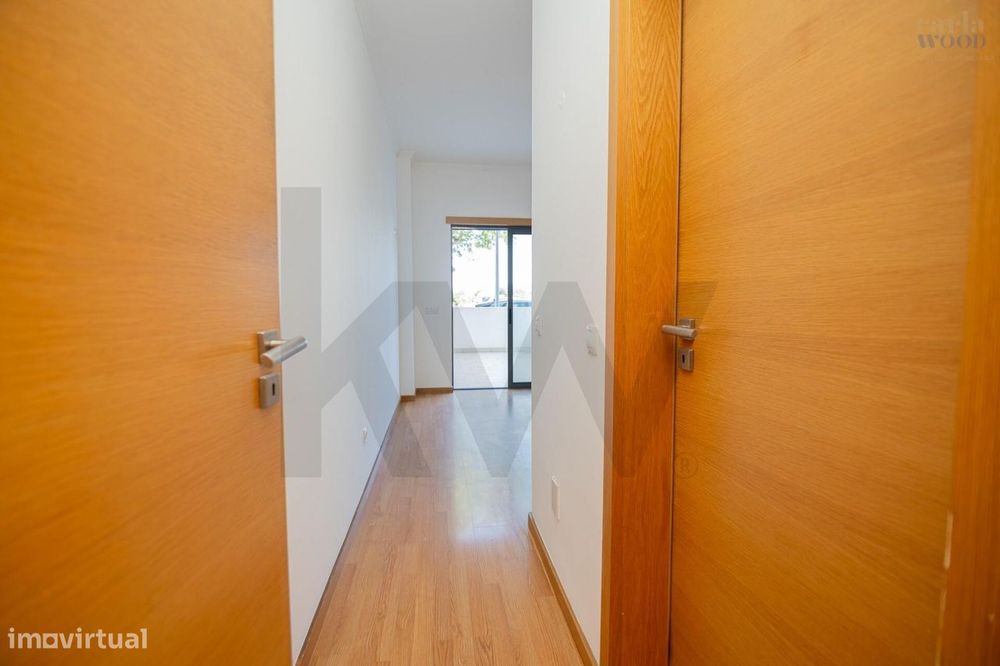 Um fantástico apartamento t2 de rés do chão, com terraço e logradouro