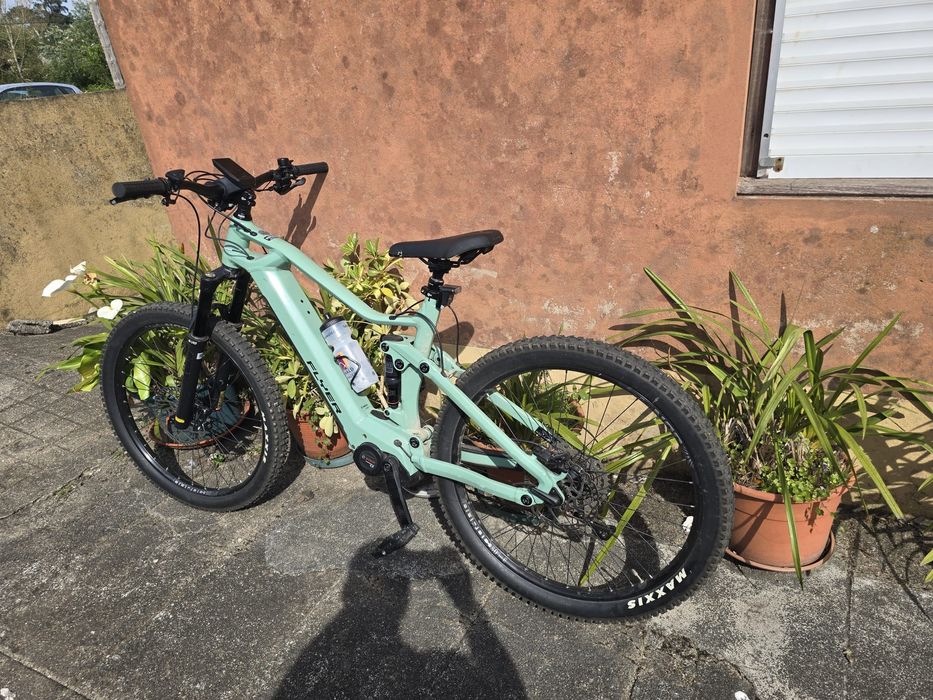 Bicicleta eletrica Flyer uproc 3