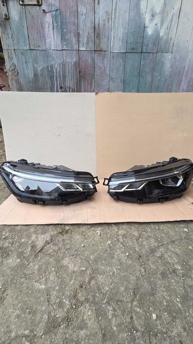 VW Passat B9 lampa przód przednia xenon full led komplet eu l+p