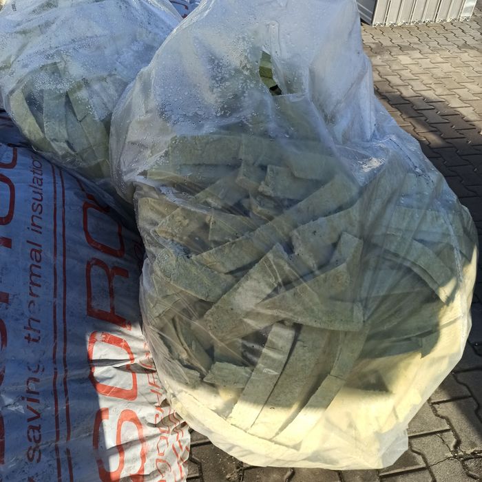 Ścinki wełny mineralnej