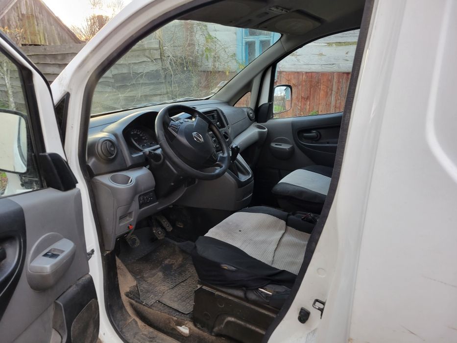 Продам  авто після дтп  авто, заводиться і їздде