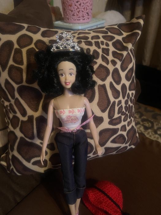 Барбі-лялька