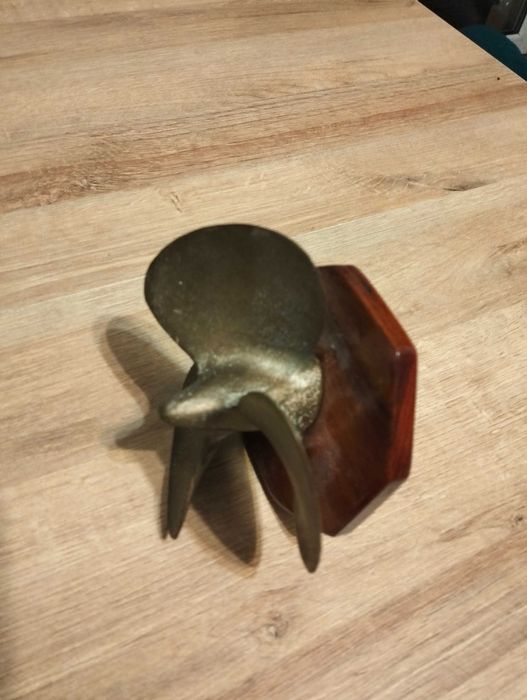 Kotwica śruba mosiądz