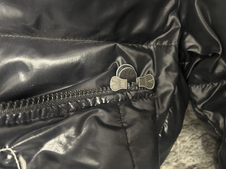 Пуховик Moncler