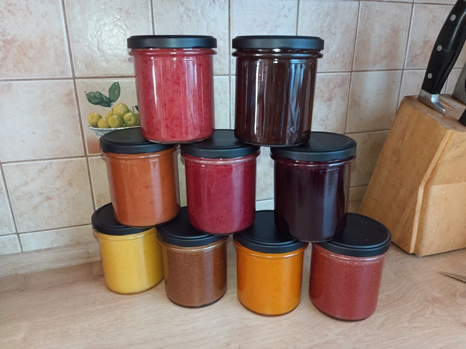 Naturalne Miody smakowe 0.5 kg  z owocami lub dodatkami liofilizowanymi