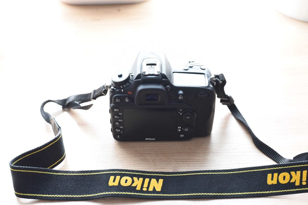 Nikon d3100 + obiektyw Nikkor AF-S 18-55 DX