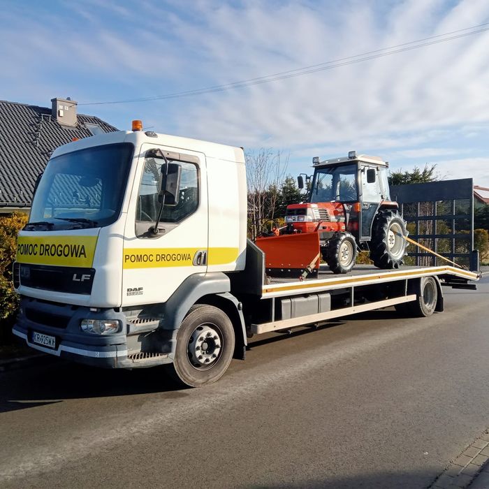 DAF LF 55.250 – Autolaweta 15T | 8T ładowności | Hydrauliczny najazd | 7,7 m