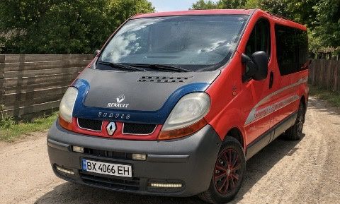 Renault trafic  7 мість