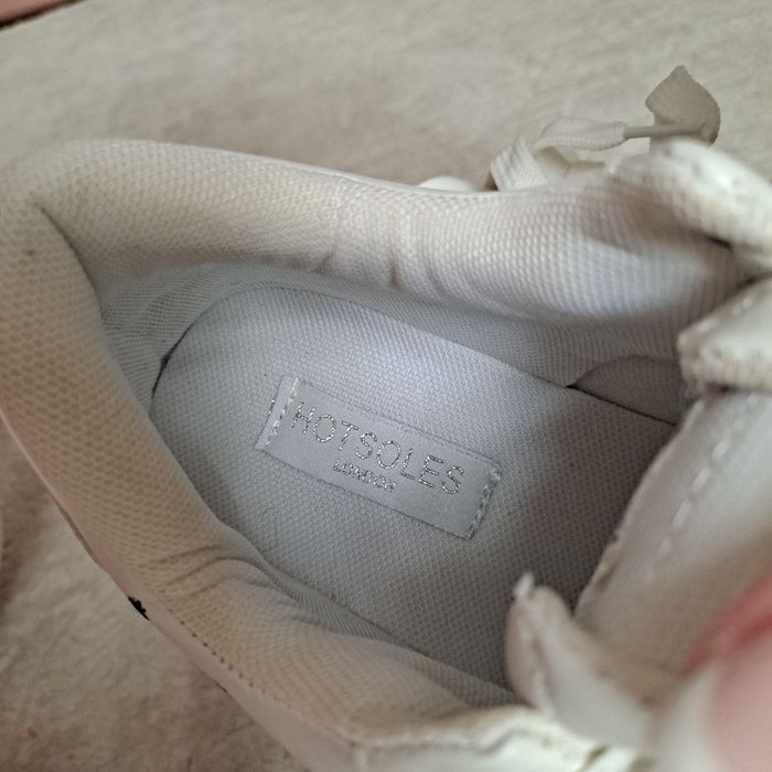 Białe tenisówki damskie Hotsoles London 38