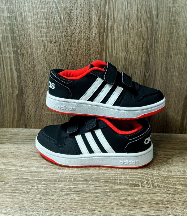 Дитячі кросівки Adidas Hoops 2.0, розмір 32, стан ідеальний