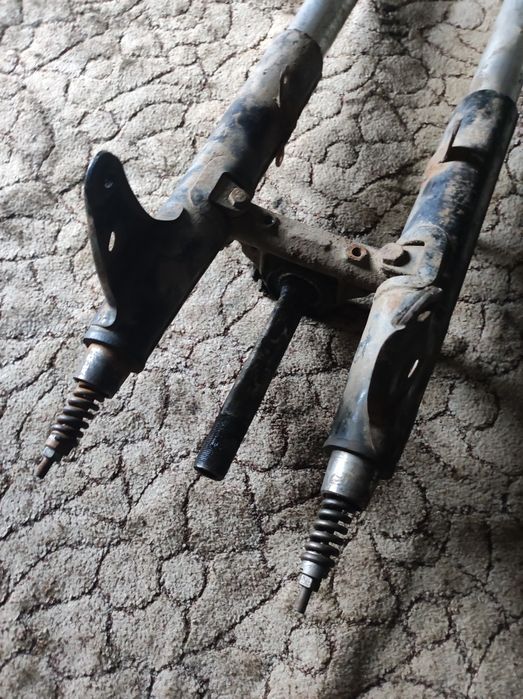 Передня вилка  Мт  Дніпро