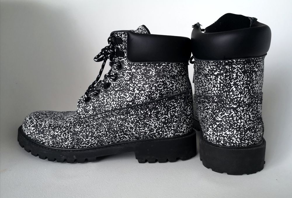 jak nowe unikatowe skórzane trapery w cętki CROPP rozm. 39